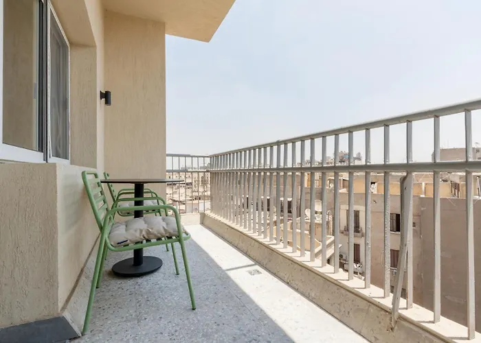 Grey L Studio Apartments Downtown Cairo Ouzonian House